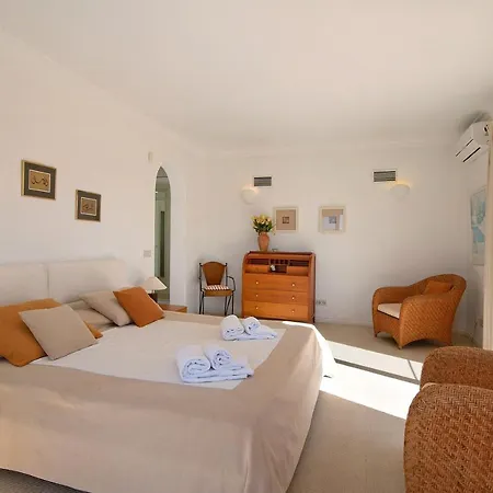 Casa Petra Vila *
