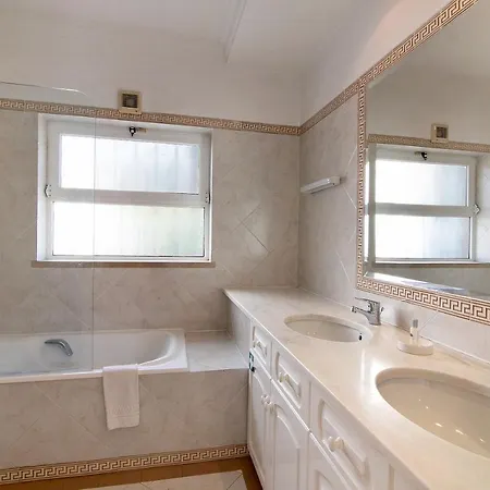 Vila Casa Petra